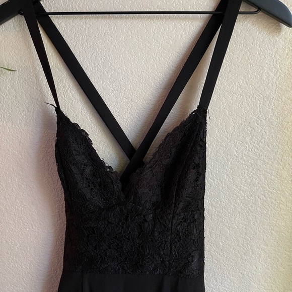 Fame and Partners Womens Lace Overlay Cross-Back Evening Dress size 4 - Picture 6 of 8